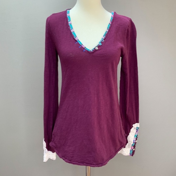Anthropologie crochet cuff purple knit long sleeved shirt, M. - Picture 6 of 9